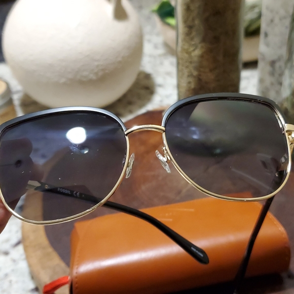 Fossil sunglasses - Picture 4 of 4